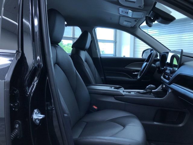 Used 2026 Toyota Grand Highlander AWD image 23