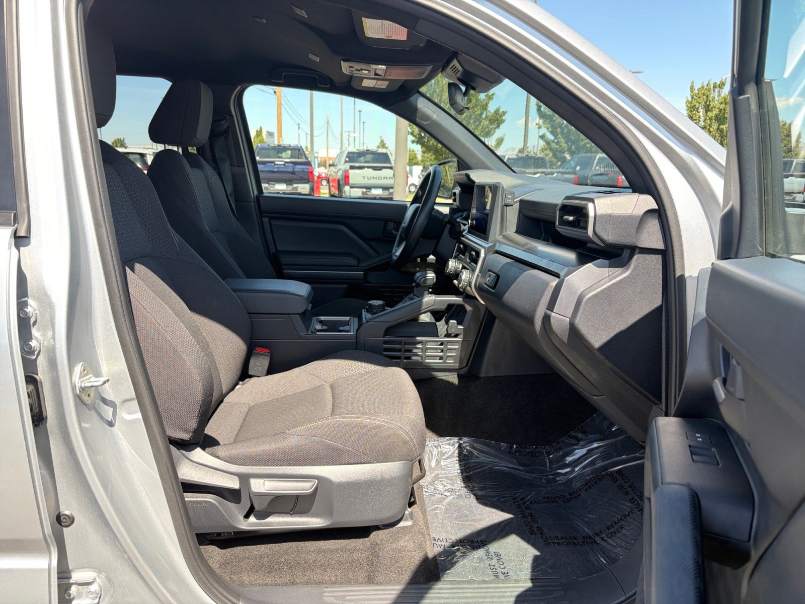Certified 2025 Toyota 4Runner SR5 AWD/4WD image 29