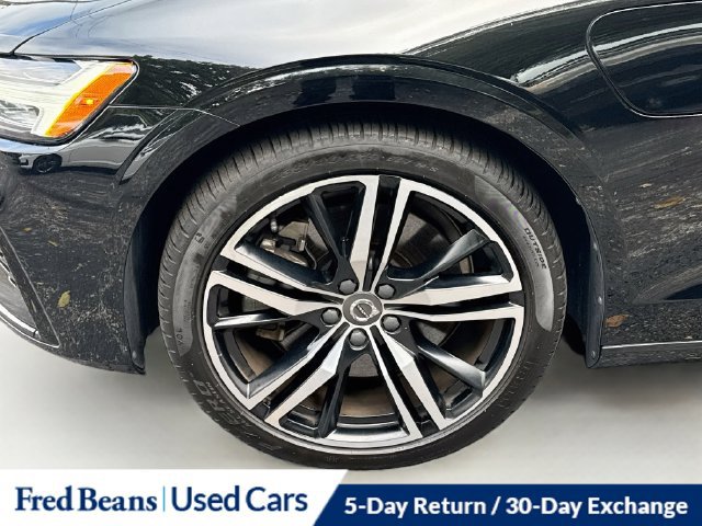 Used 2022 Volvo S60 T8 R-Design Expression w/ Premium Package AWD/4WD image 36