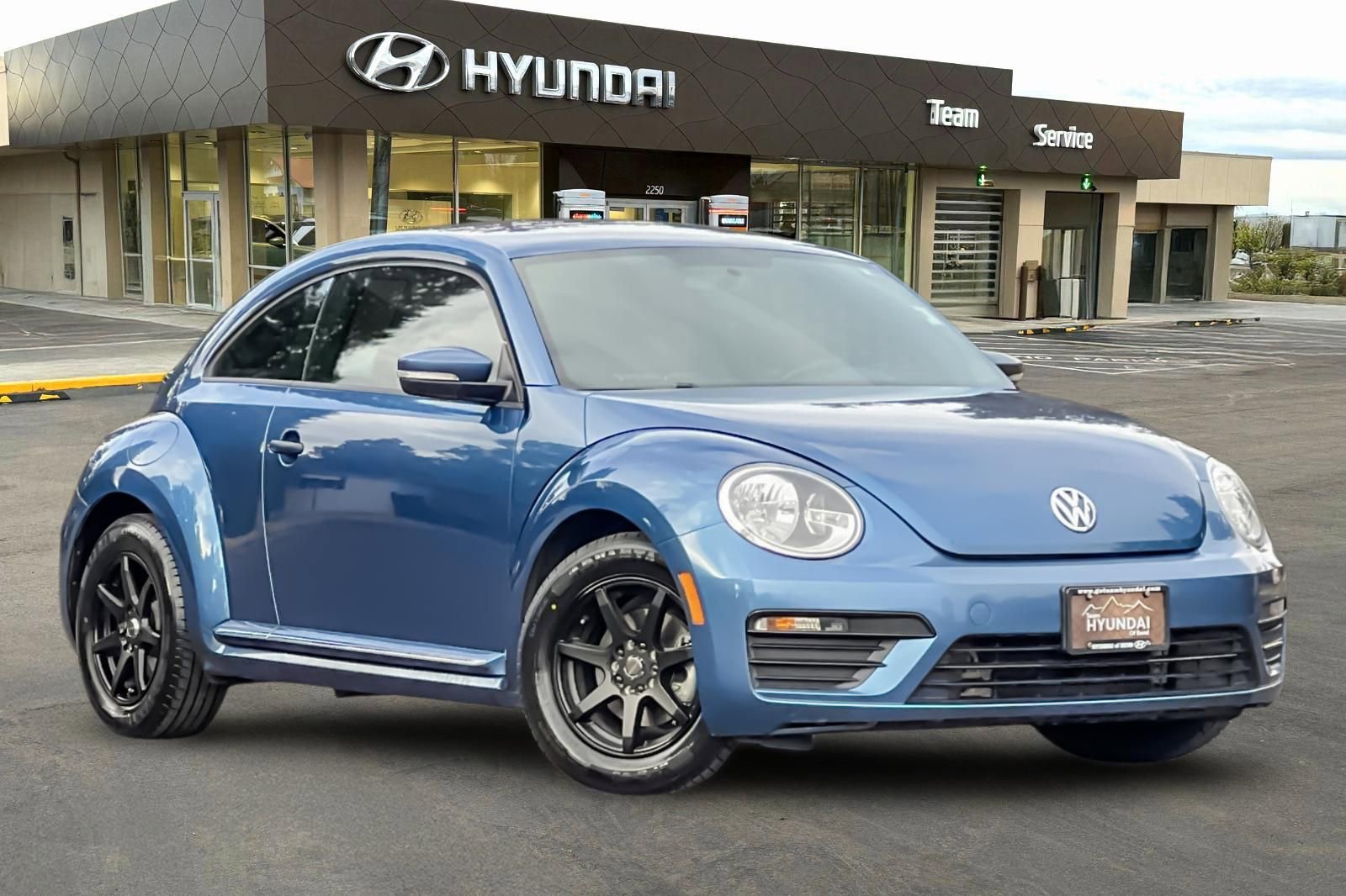 Used 2017 Volkswagen Beetle 1.8T image 2