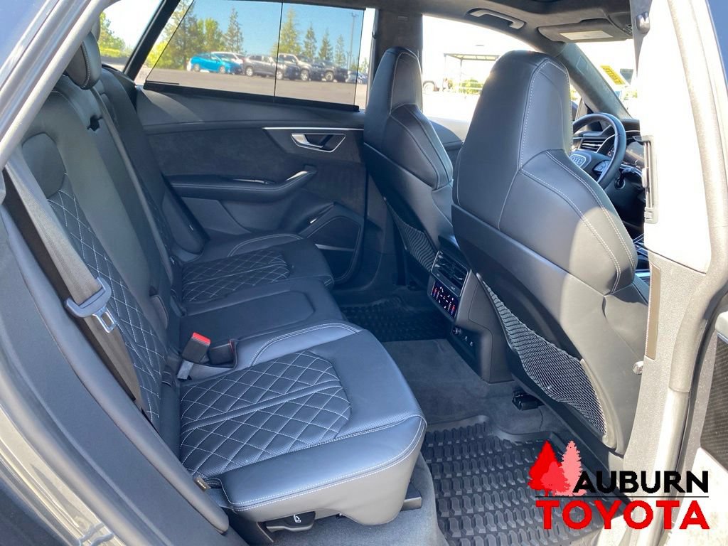 Used 2022 Audi SQ8 Prestige w/ Prestige Package AWD/4WD image 20