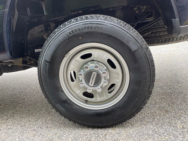Certified 2022 Ford F350 XL w/ Power Equipment Group AWD/4WD image 4
