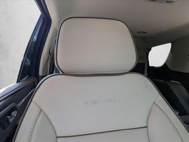 Used 2024 GMC Yukon Denali w/ Advanced Technology Package RWD image 13