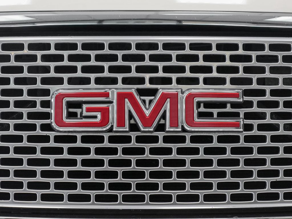 Used 2015 GMC Yukon Denali w/ Premium Package AWD/4WD image 6