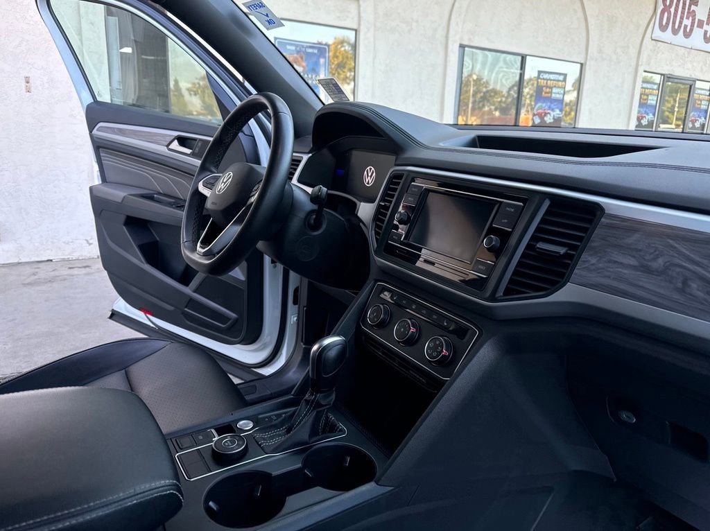 Used 2023 Volkswagen Atlas Cross Sport SE AWD/4WD image 21