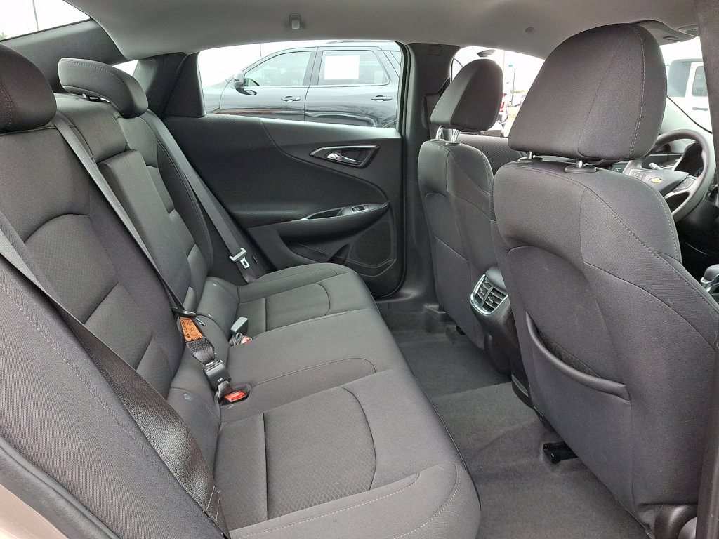 Used 2023 Chevrolet Malibu LT image 15