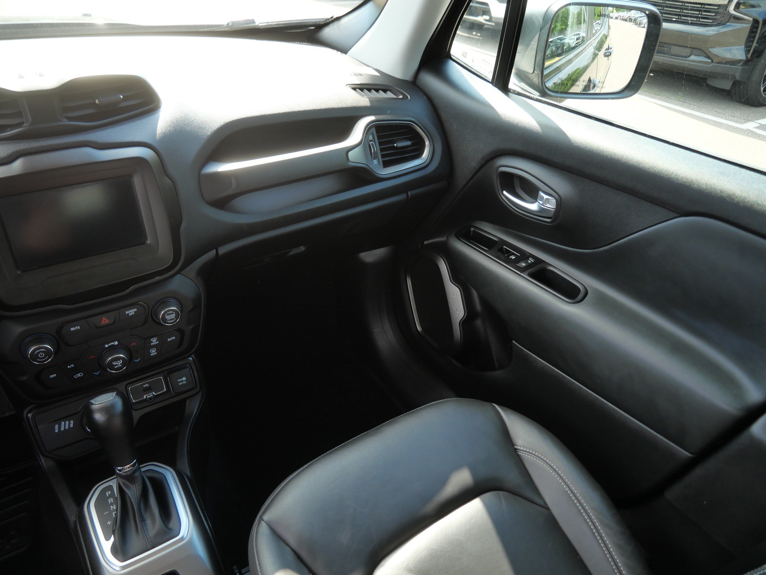 Used 2020 Jeep Renegade Limited w/ Trailer Tow Group AWD/4WD image 11