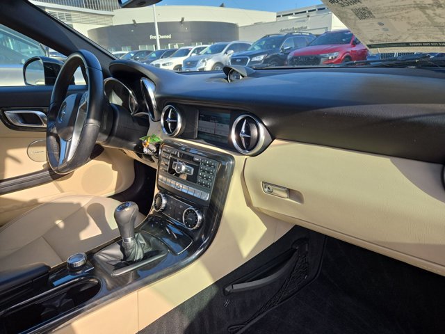Used 2013 Mercedes-Benz SLK 250 image 15