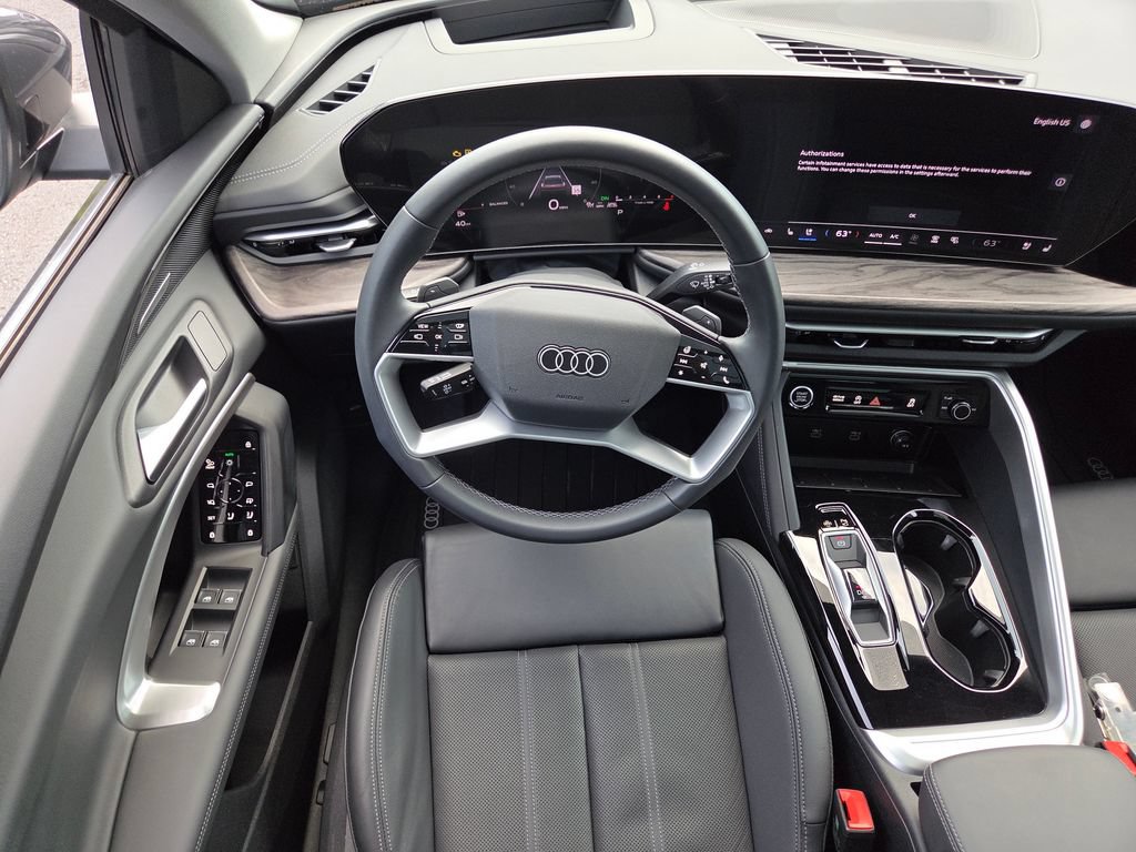 Certified 2025 Audi Q5 Prestige AWD/4WD image 4