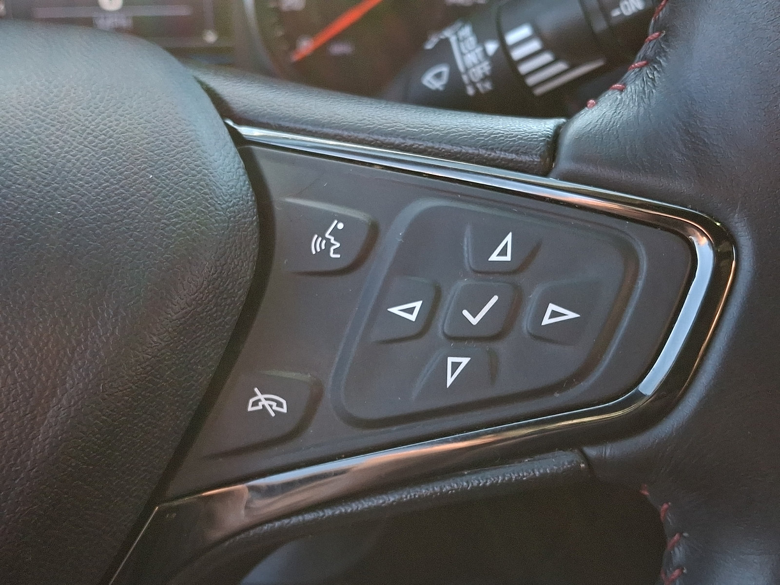 Certified 2022 Chevrolet Equinox RS AWD/4WD image 22