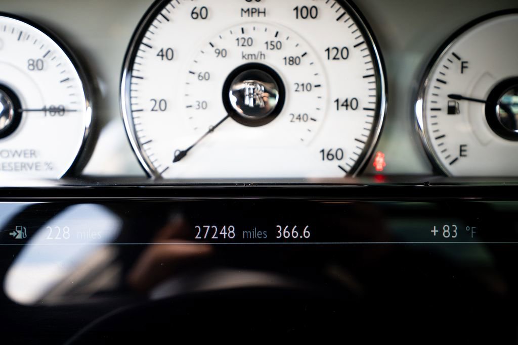 Used 2010 Rolls-Royce Ghost RWD image 36