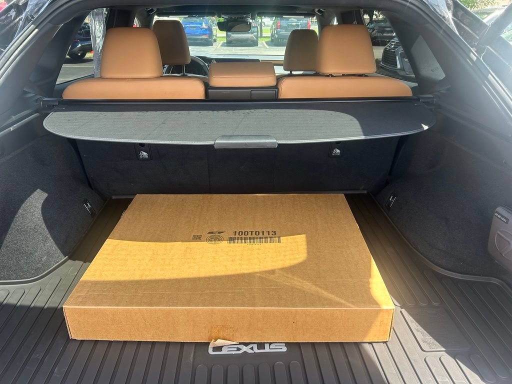 Used 2023 Lexus RX 350 Premium w/ Accessory Package AWD/4WD image 18