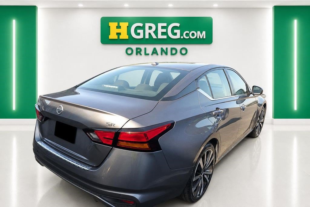 Used 2022 Nissan Altima 2.5 SR FWD image 6