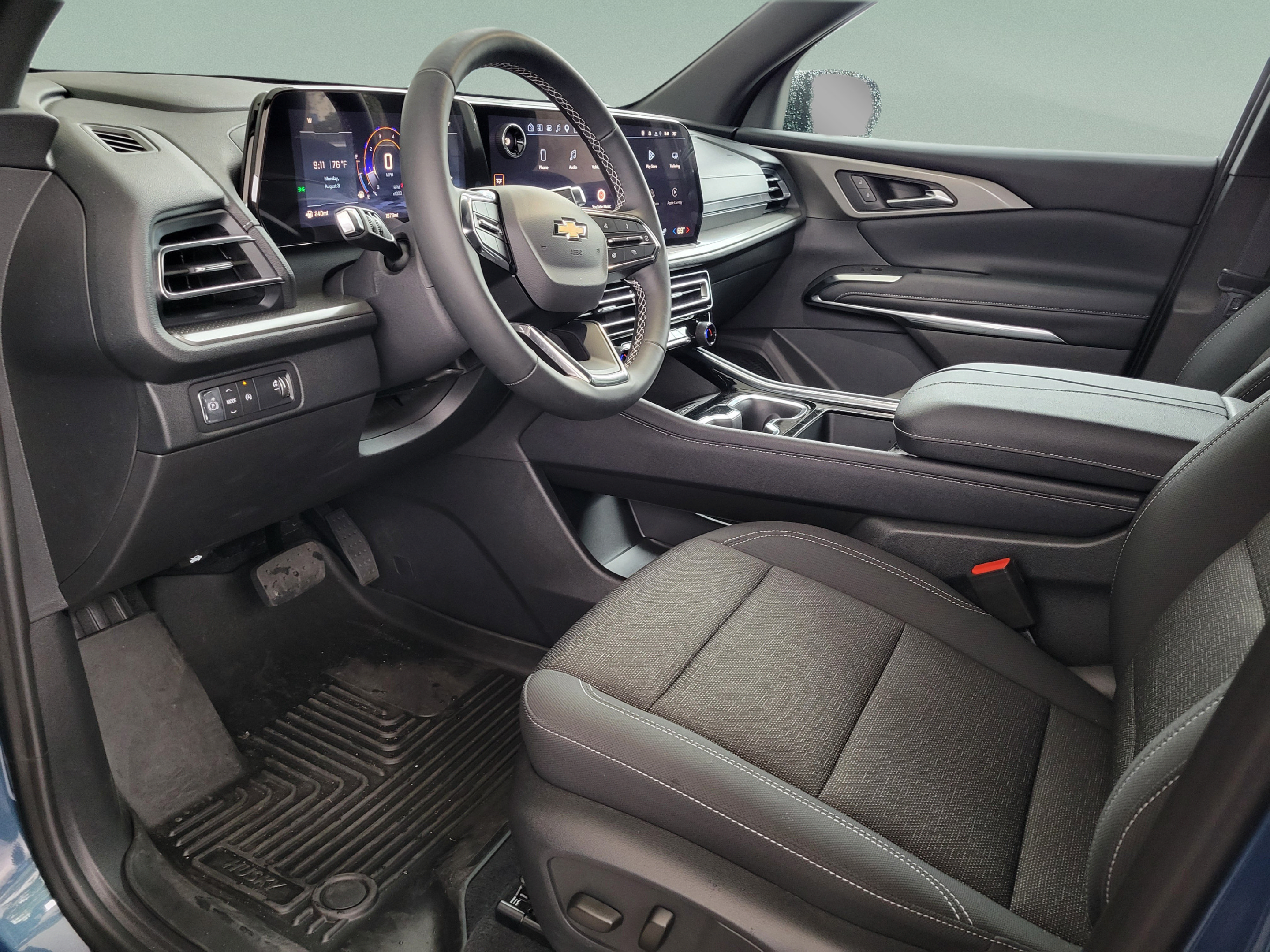 Used 2026 Chevrolet Traverse LT FWD image 13