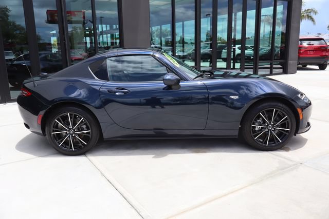 Used 2025 MAZDA MX-5 Miata RF Grand Touring RWD image 2