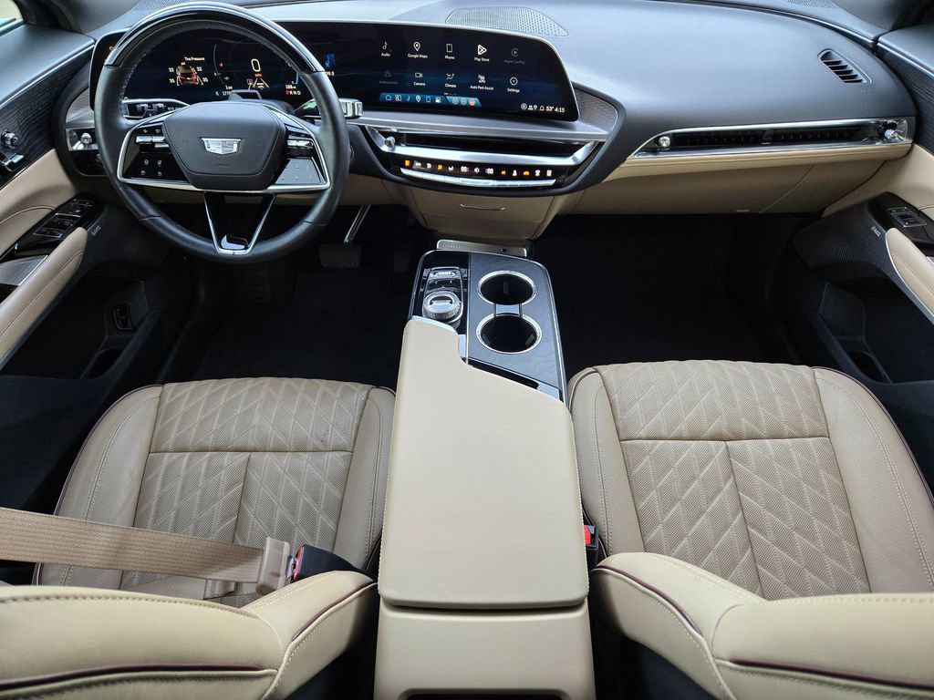 Certified 2024 Cadillac Lyriq Luxury w/ Nappa Leather Package image 13