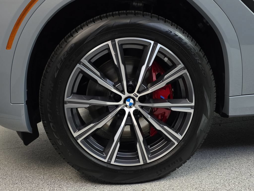 Used 2026 BMW X6 xDrive40i AWD/4WD image 33