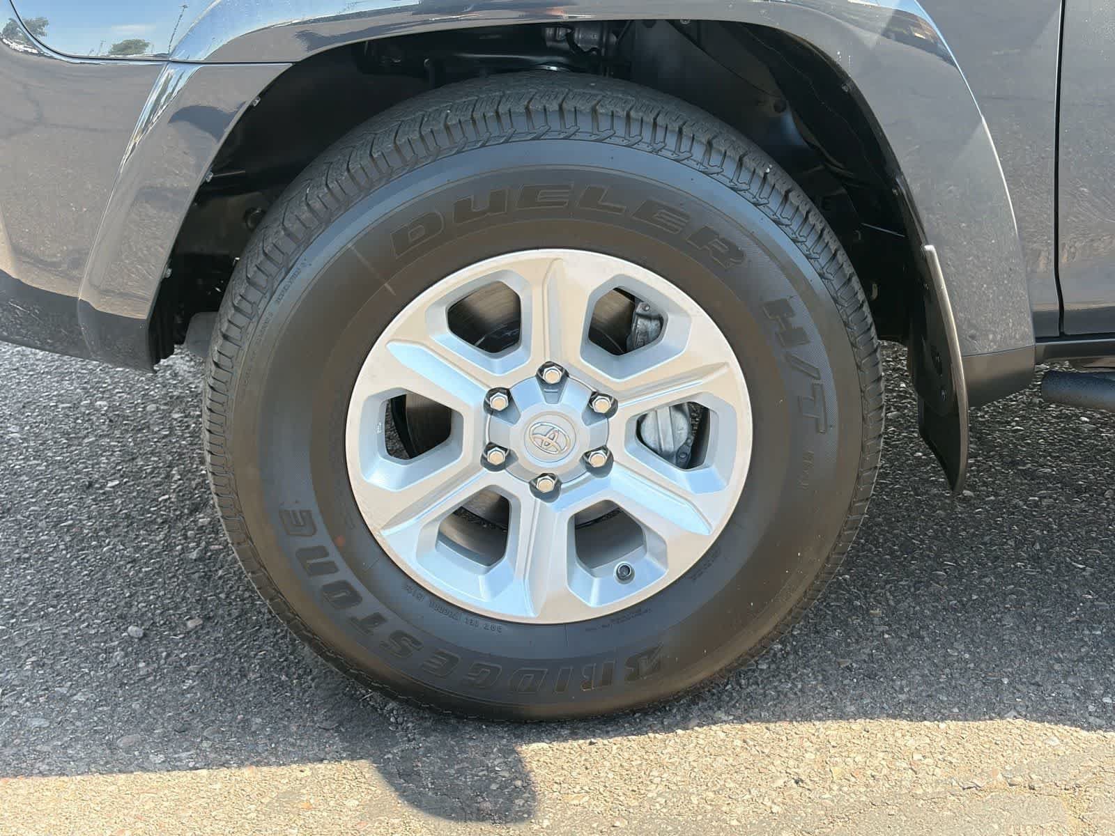 Used 2024 Toyota 4Runner SR5 AWD/4WD image 8