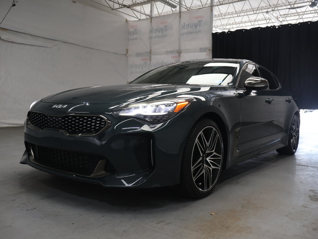 Used 2022 Kia Stinger GT1 RWD image 3