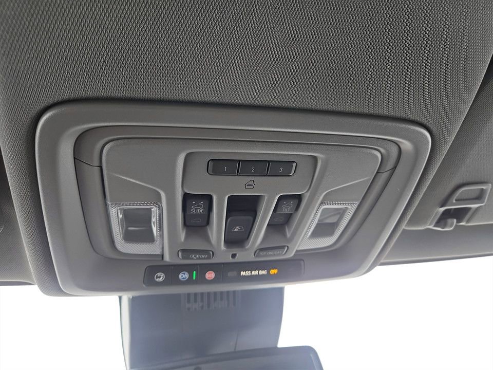 New 2026 GMC Sierra 1500 SLT w/ SLT Convenience Package image 22