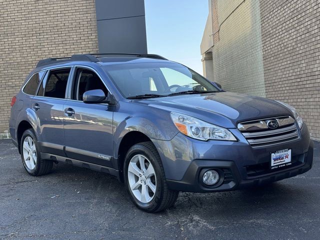 Used 2013 Subaru Outback 2.5i Premium AWD/4WD image 2