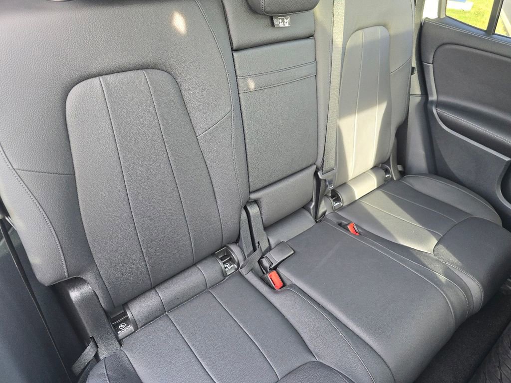 Used 2023 Mercedes-Benz GLB 250 4MATIC image 21