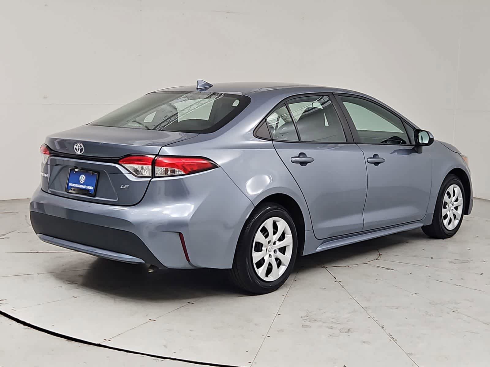 Used 2022 Toyota Corolla LE FWD image 6