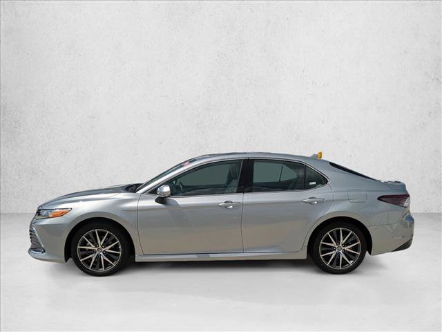 Used 2024 Toyota Camry XLE w/ Navigation Package FWD image 9
