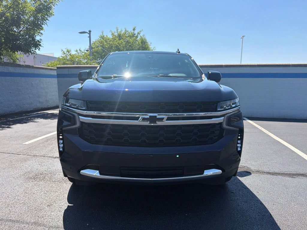 Used 2021 Chevrolet Suburban LS w/ Driver Alert Package AWD/4WD image 8