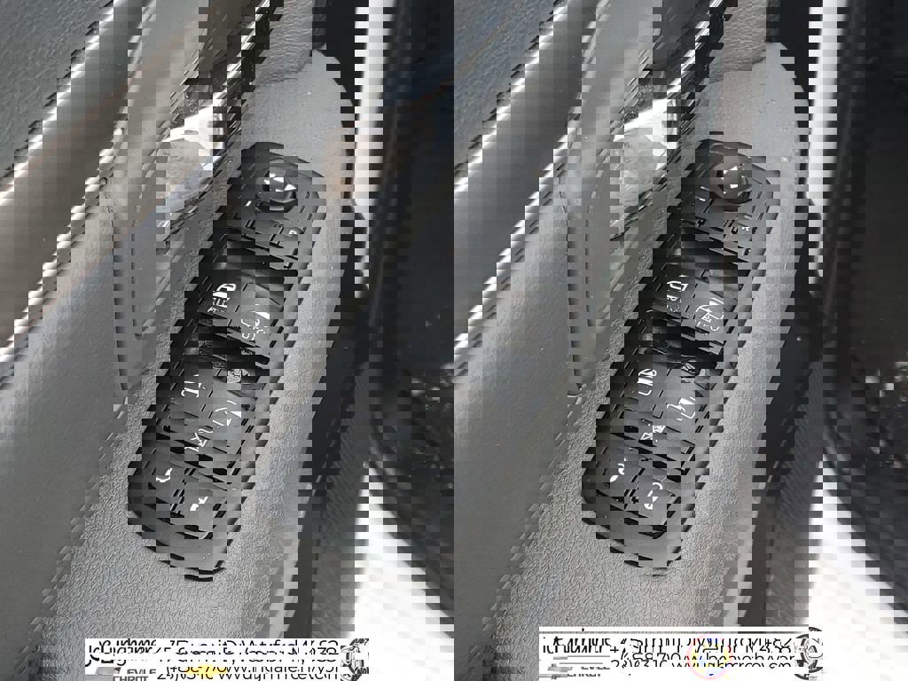 Used 2015 RAM 1500 Big Horn image 22