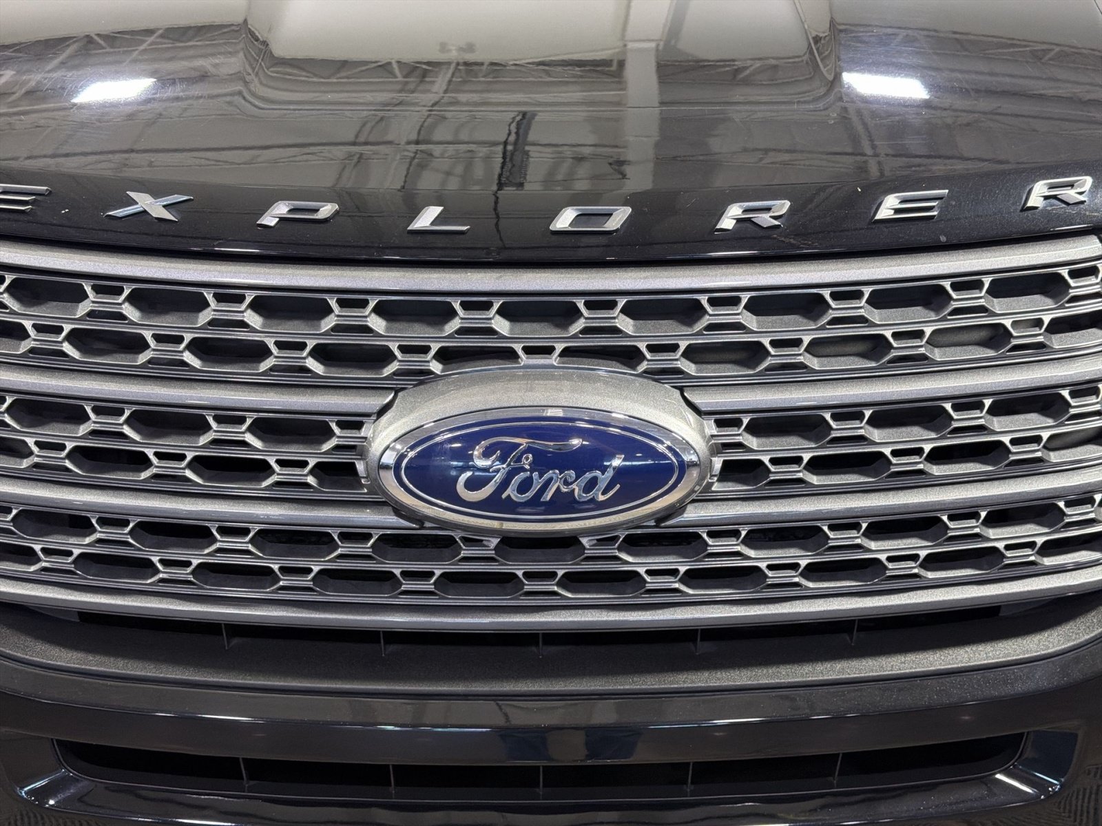 Used 2023 Ford Explorer XLT w/ Equipment Group 202A AWD/4WD image 12