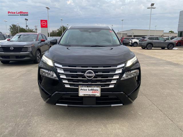 Used 2026 Nissan Rogue Platinum w/ Platinum Premium Package AWD/4WD image 2