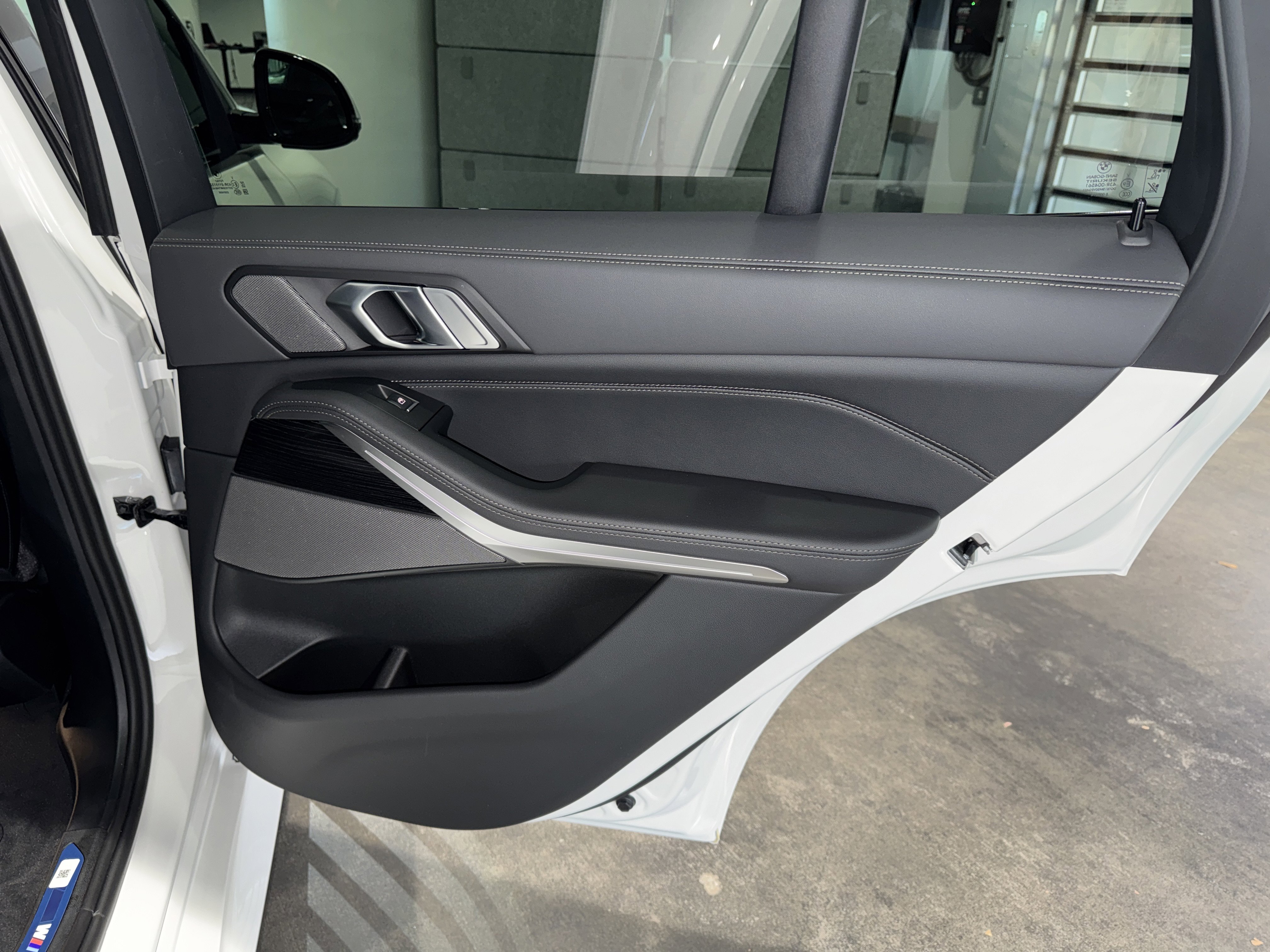 New 2026 BMW X5 xDrive40i w/ M Sport Package image 10