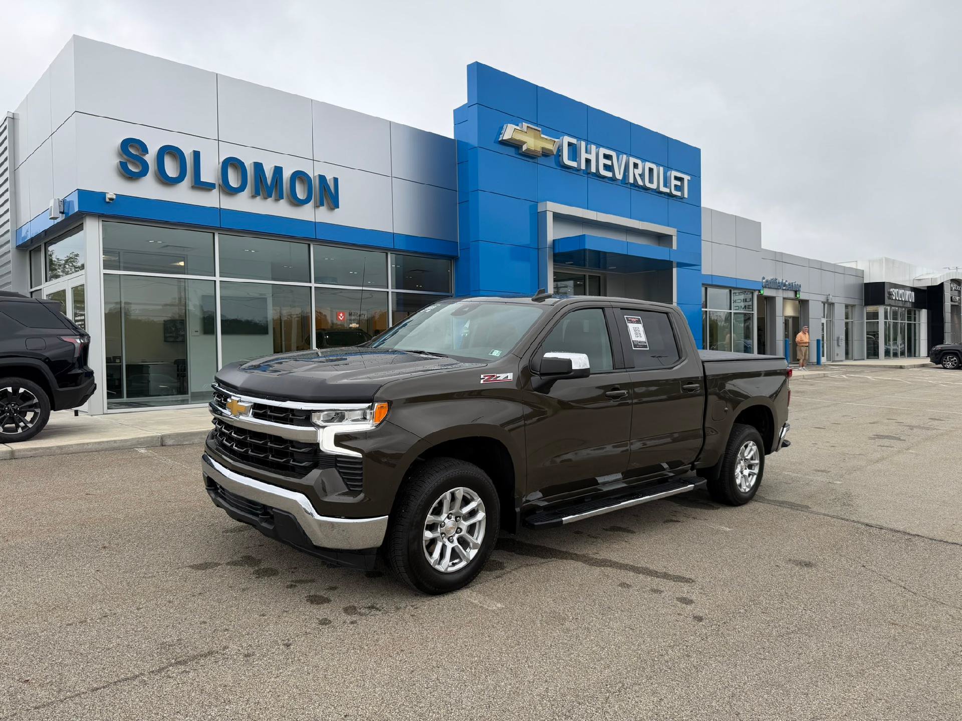 Certified 2023 Chevrolet Silverado 1500 LT w/ Z71 Off-Road Package AWD/4WD image 2