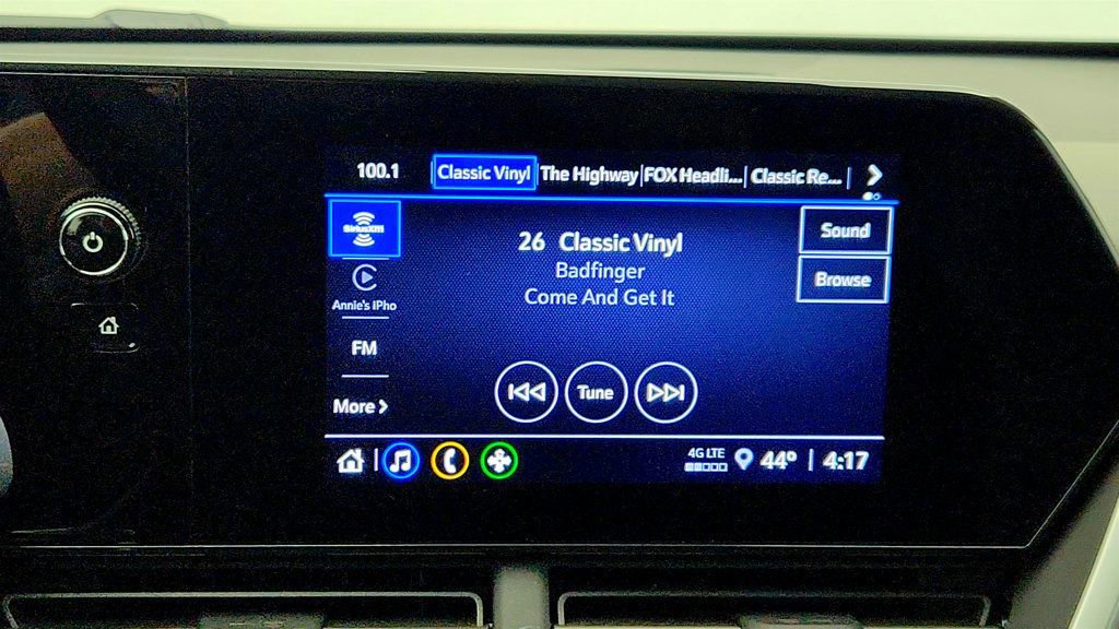 Used 2024 Chevrolet Trax RS image 18