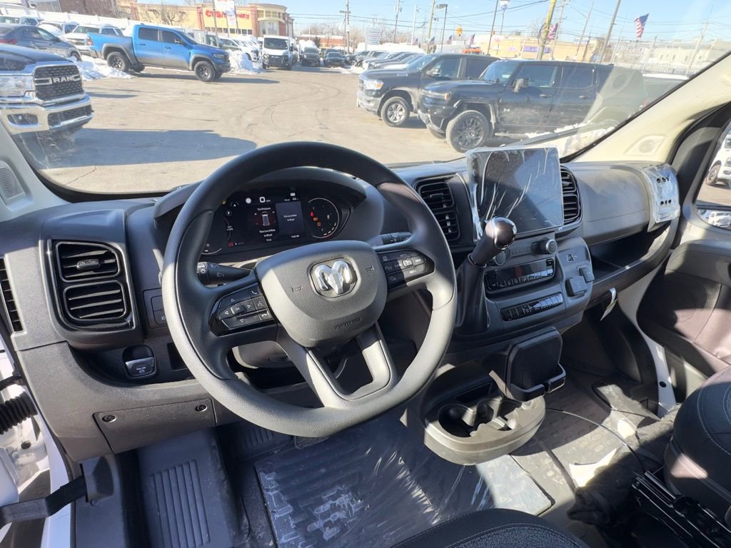 Used 2025 RAM ProMaster 2500 w/ Premium Convenience Group FWD image 17
