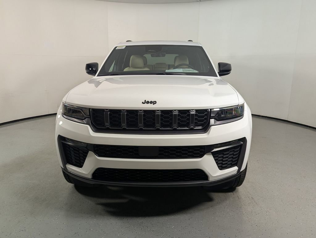 New 2026 Jeep Grand Cherokee Limited w/ Limited Altitude Package RWD image 2