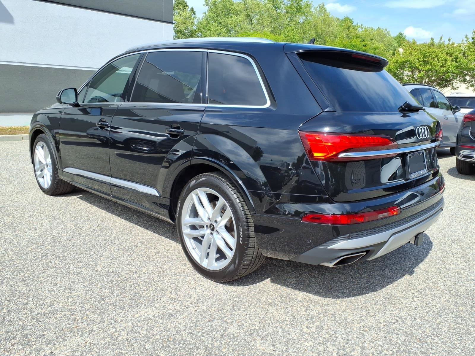 Used 2025 Audi Q3 2.0T Premium Plus w/ Premium Plus Package AWD/4WD image 8