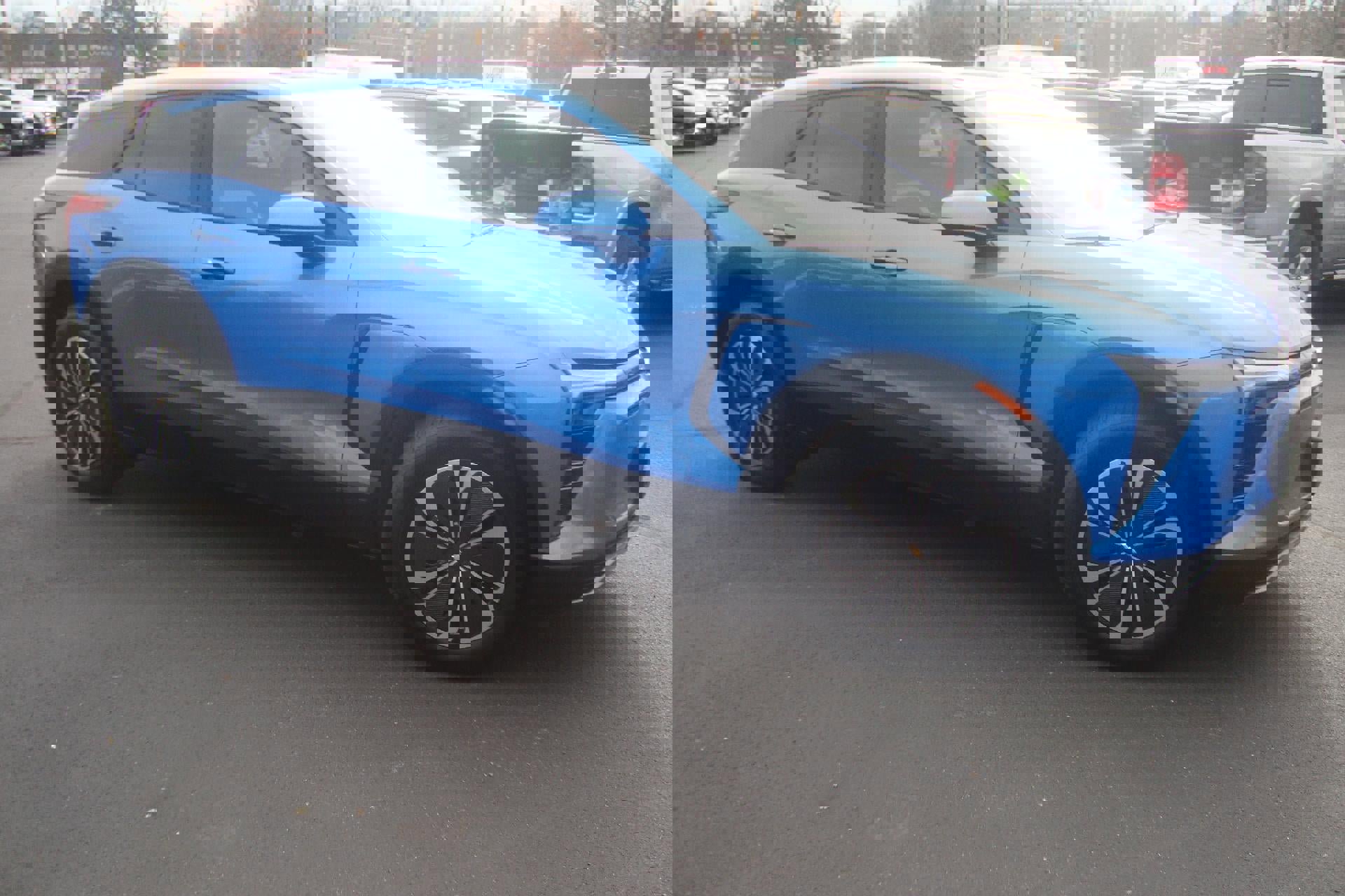 Used 2024 Chevrolet Blazer EV LT image 4