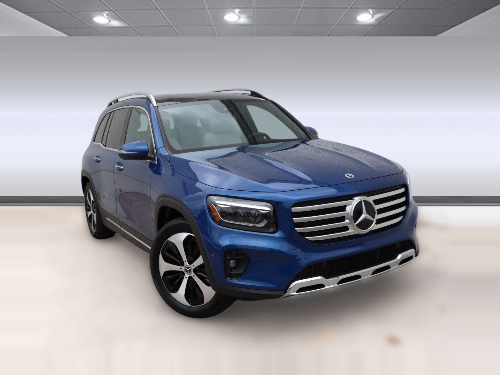 Used 2025 Mercedes-Benz GLB 250 image 21