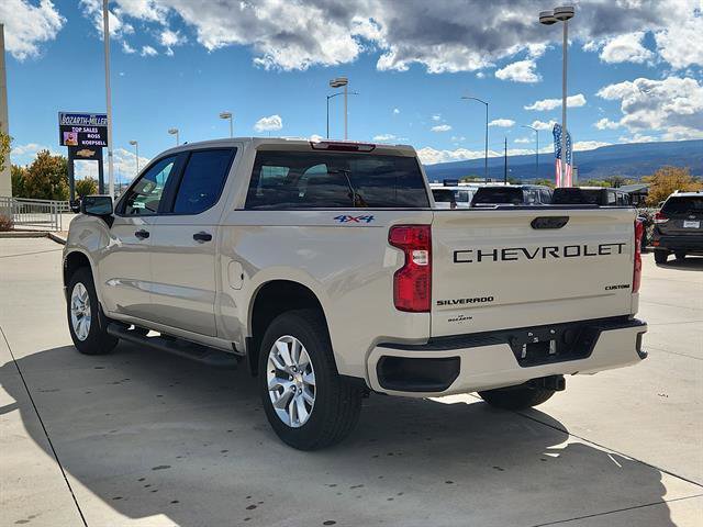 New 2026 Chevrolet Silverado 1500 Custom w/ LPO, Dark Essentials Package image 4