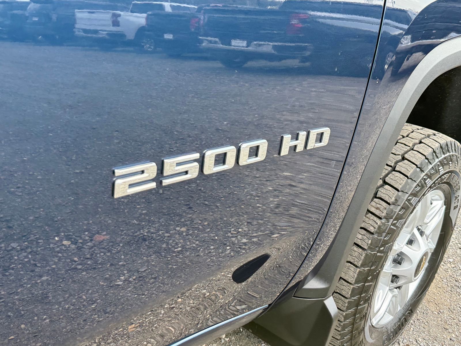 Certified 2022 Chevrolet Silverado 2500 LT w/ Convenience Package image 9