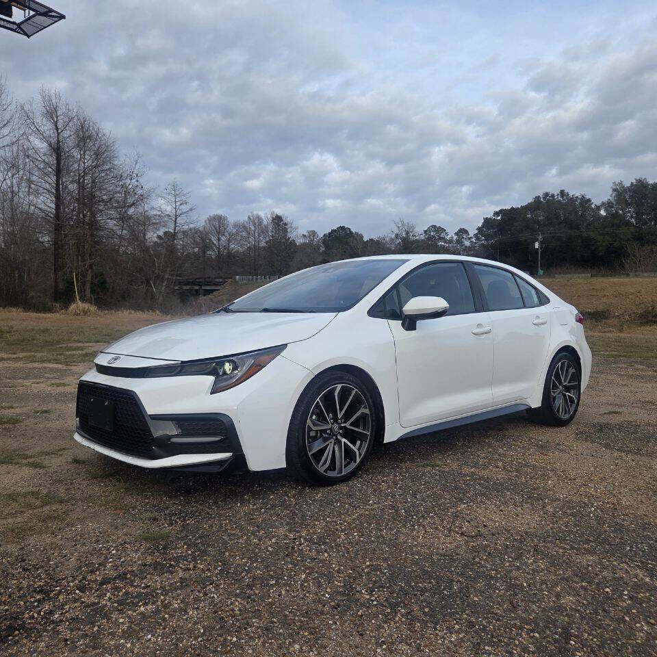 Used 2021 Toyota Corolla SE FWD image 1