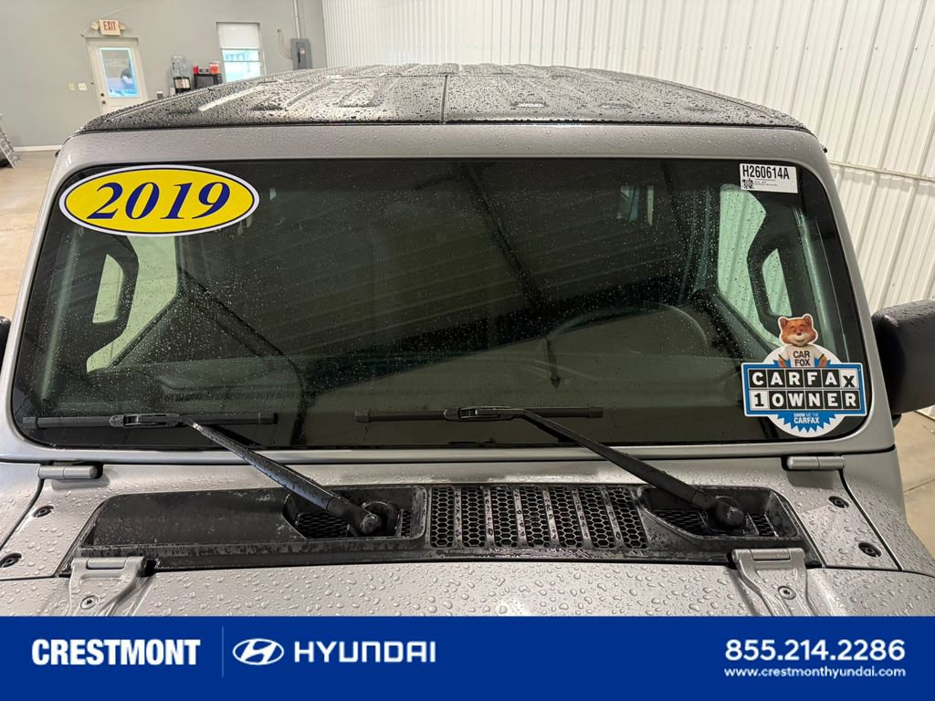 Used 2019 Jeep Wrangler Unlimited Sahara w/ Cold Weather Group AWD/4WD image 15