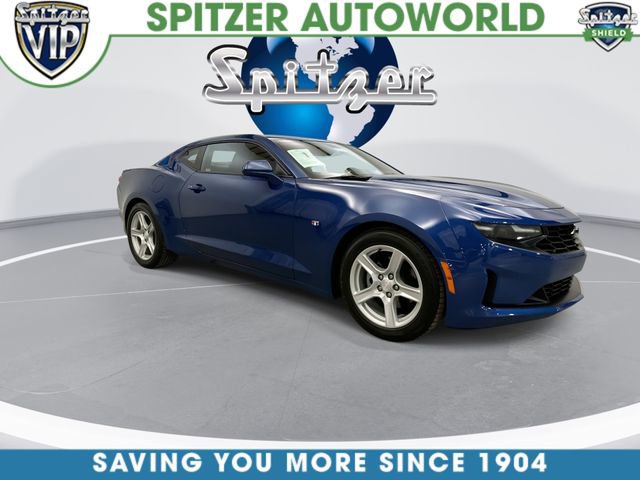 Used 2020 Chevrolet Camaro LT RWD image 3