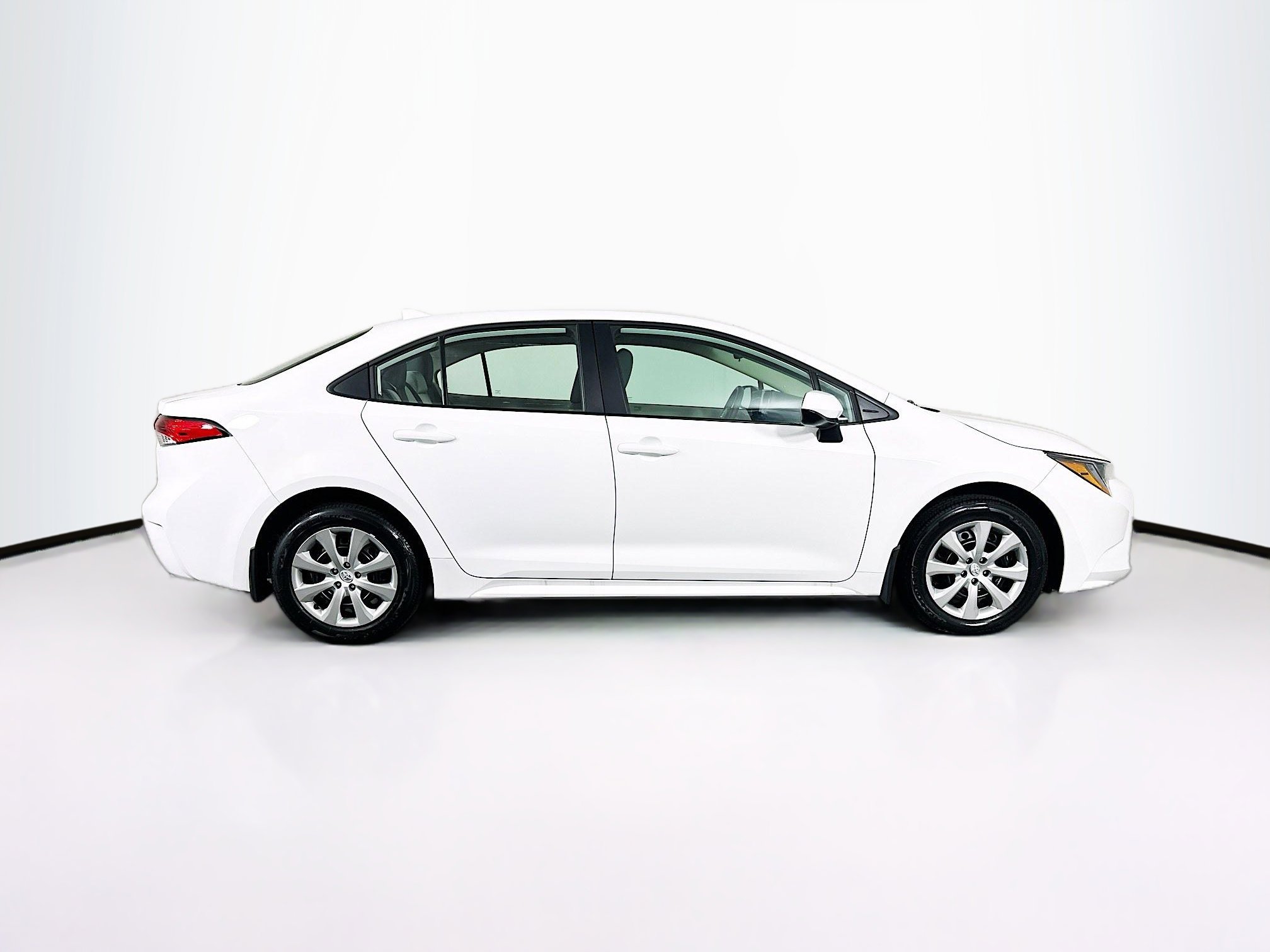 Used 2026 Toyota Corolla LE FWD image 10