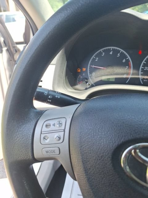 Used 2013 Toyota Corolla LE FWD image 12