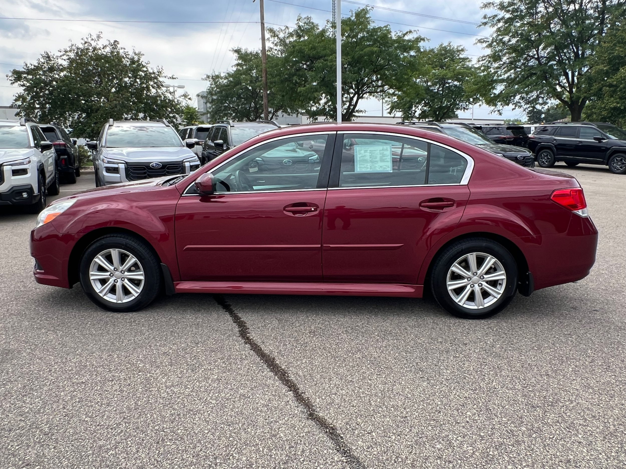 Used 2012 Subaru Legacy 2.5i w/ Alloy Wheel Pkg AWD/4WD image 4
