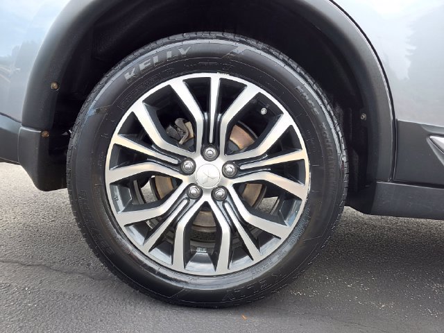 Used 2016 Mitsubishi Outlander GT AWD/4WD image 10