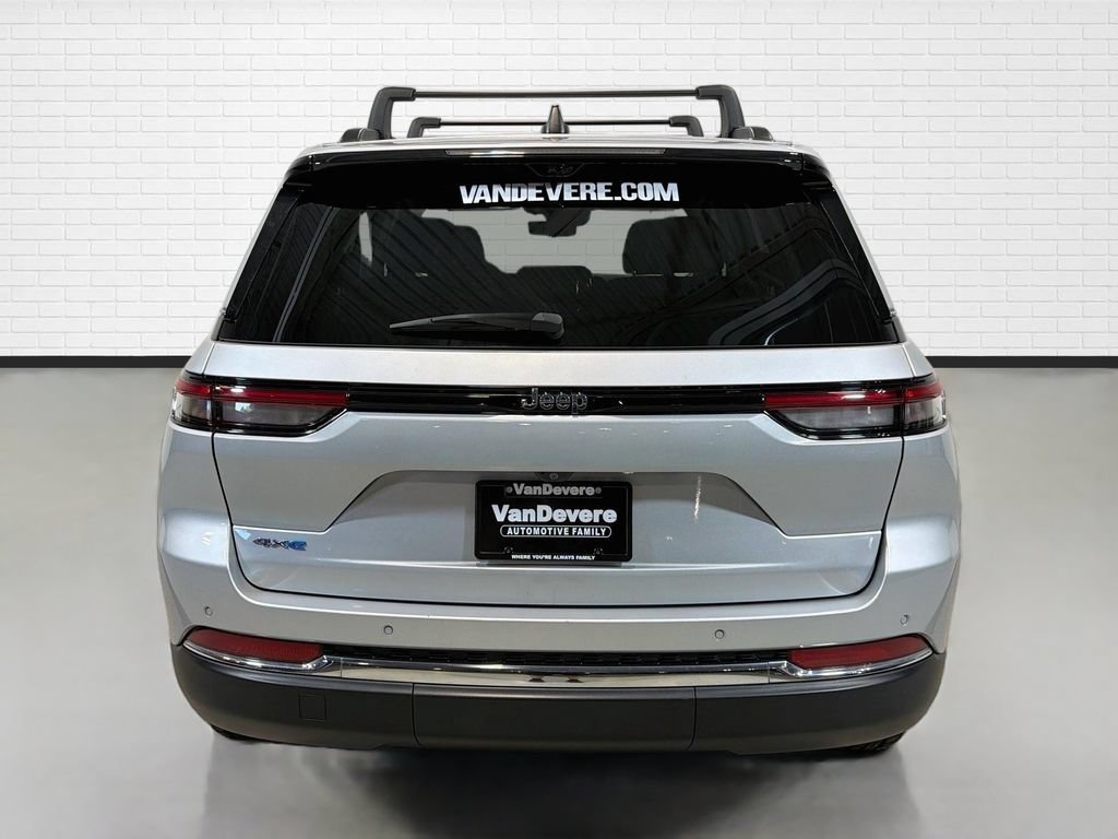 Used 2023 Jeep Grand Cherokee 4WD 4xe w/ Luxury Tech Group II image 8